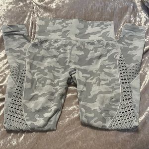 Violate the dress code camo leggings